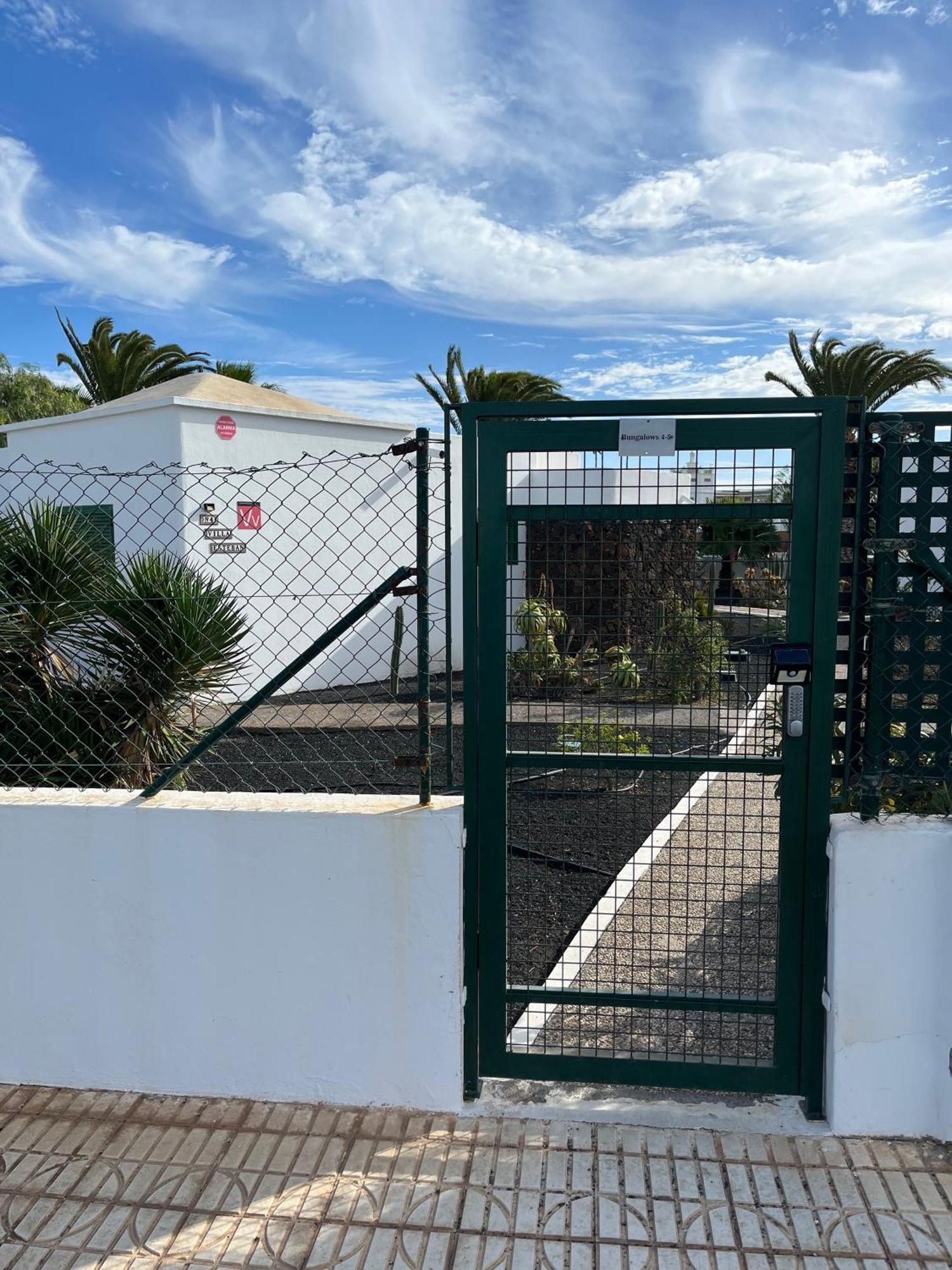 Villa Esteban Playa Blanca  Bagian luar foto